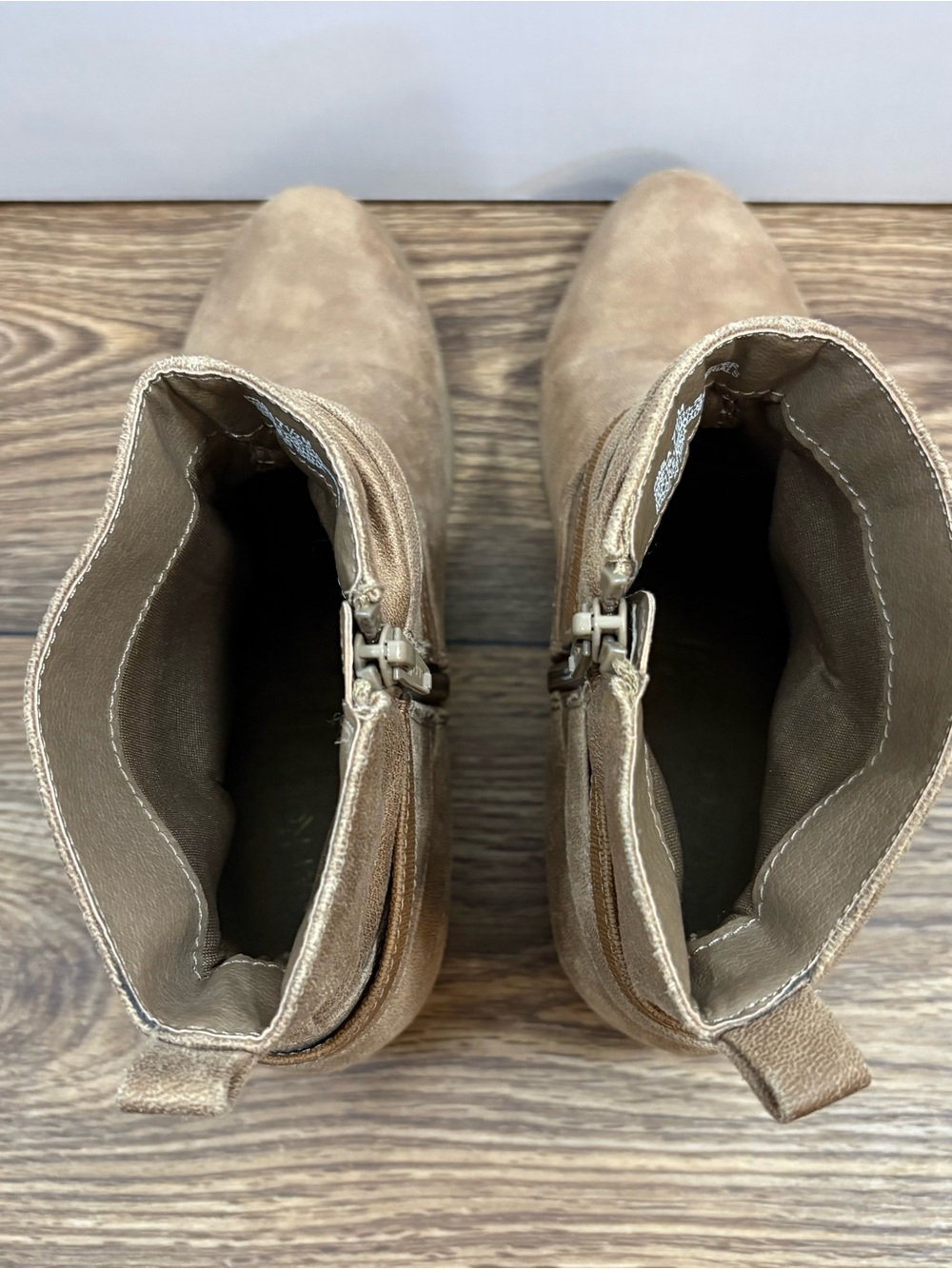 Kim Rogers Pamila Western Boho Faux Suede Ankle Booties Taupe 7.5 - Picture 9 of 12